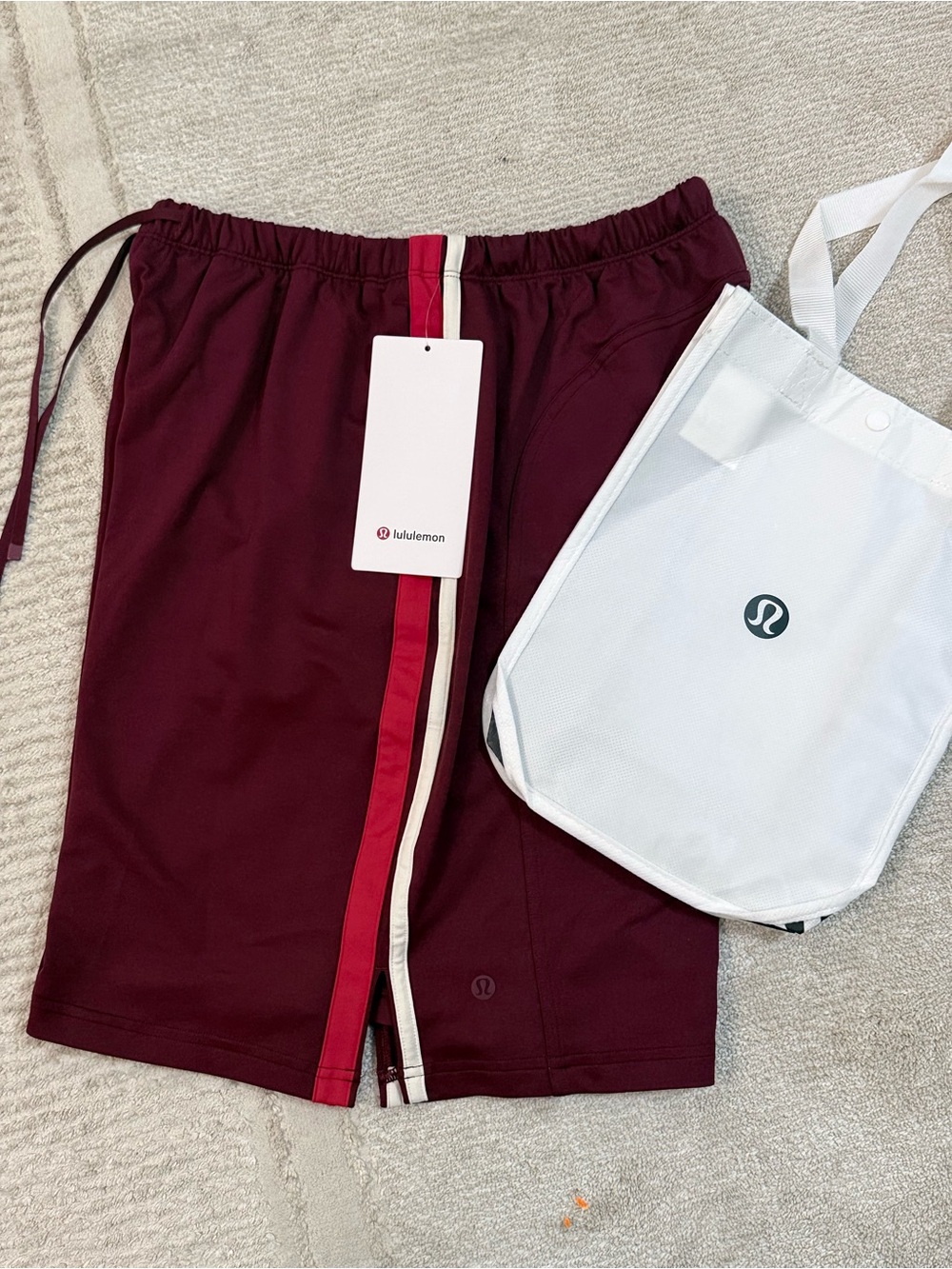 Lululemon Striped Baggy Low-Rise Track Short 9.5” – Women’s Small – NWT